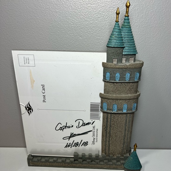 3D Disney Castle Picture Frame Walt Disney World - Picture 2 of 3